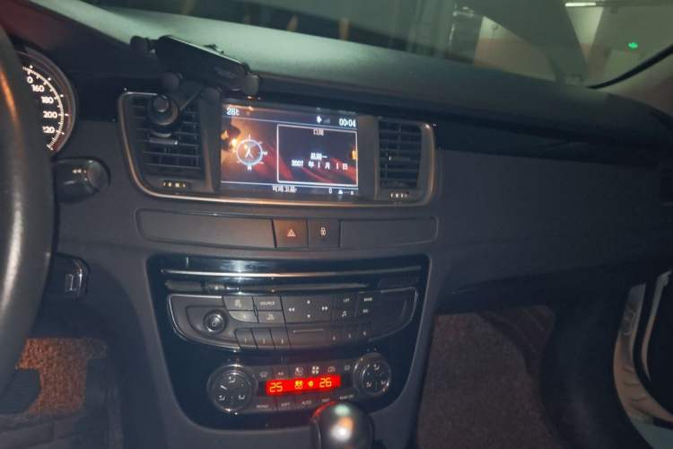 Used Peugeot 508 2012 2.3L Roland Garros Edition Audio And AC Panel