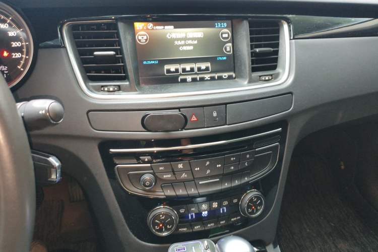 Used Peugeot 508 2012 2.0L Automatic Smart Enjoyment Version Audio And AC Panel