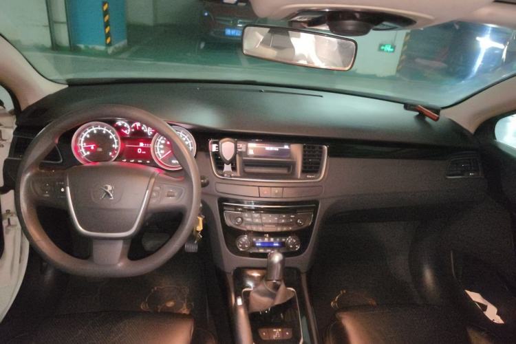 Used Peugeot 508 2012 2.0L Automatic Sunroof Classic Edition Center Console