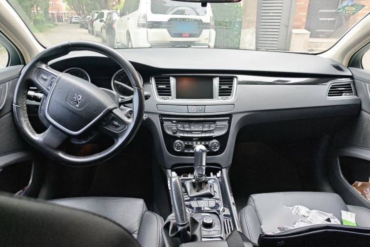 Used Peugeot 508 2012 2.0L Automatic Smart Enjoyment Version Center Console