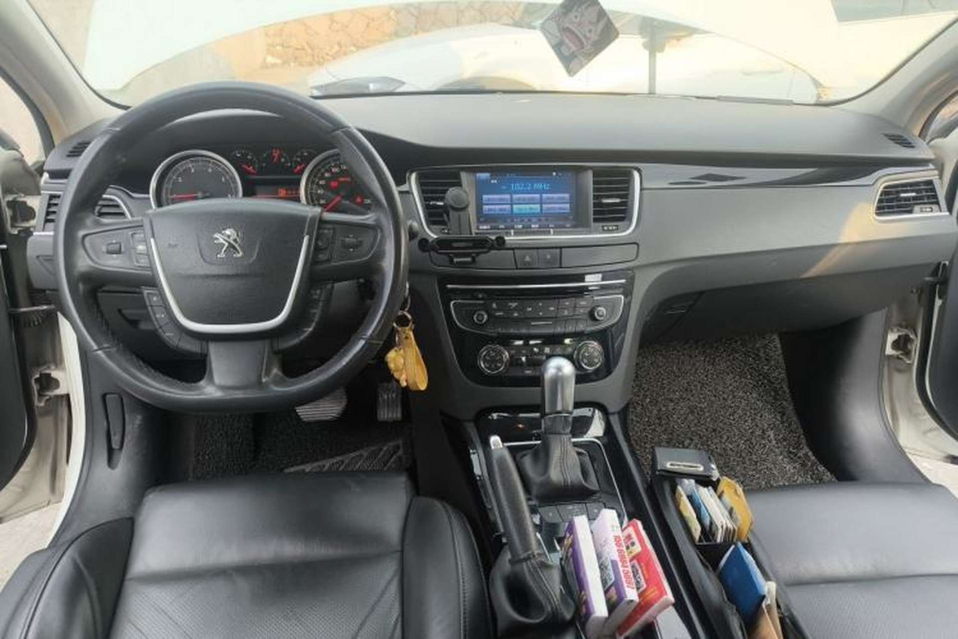 Used Peugeot 508 2012 2.0L Automatic Sunroof Classic Edition Center Console