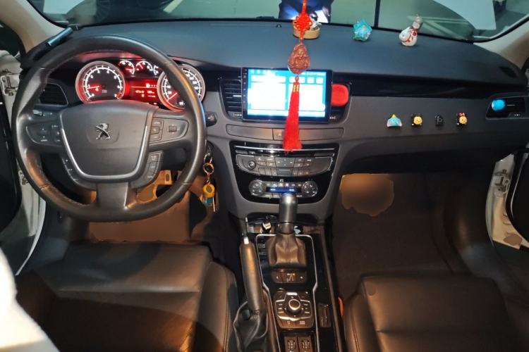 Used Peugeot 508 2012 2.0L Automatic Smart Enjoyment Version Center Console