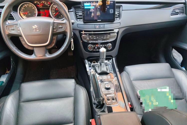 Used Peugeot 508 2012 2.3L Automatic Smart Edition Center Console