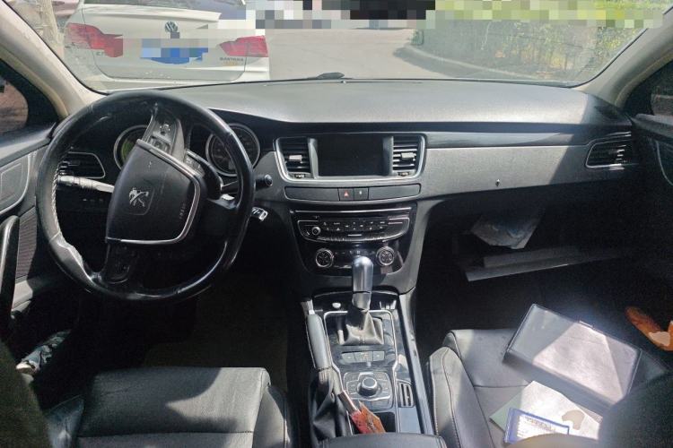 Used Peugeot 508 2012 2.0L Automatic Luxury Edition Center Console