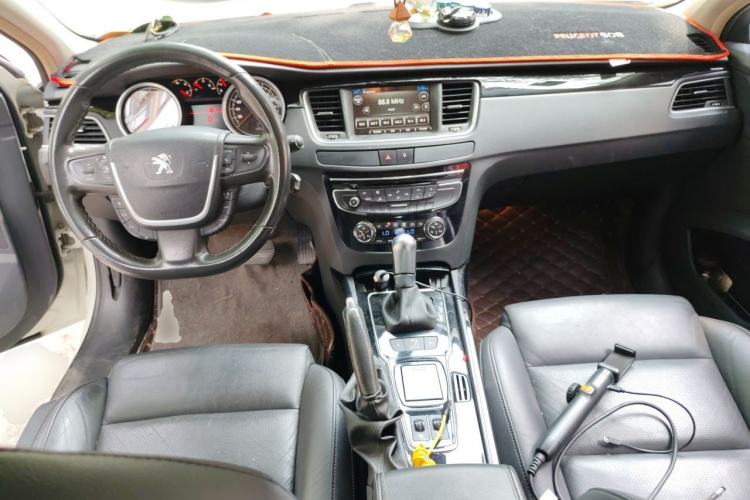 Used Peugeot 508 2012 2.0L Automatic Smart Enjoyment Version Center Console