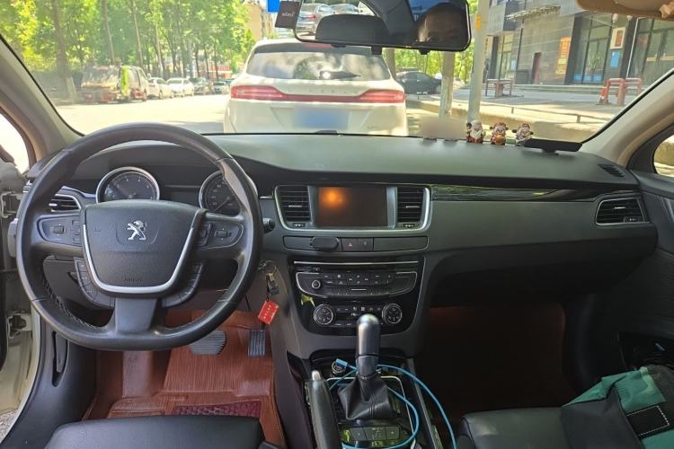 Used Peugeot 508 2012 2.0L Automatic Smart Enjoyment Version Center Console