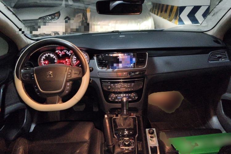 Used Peugeot 508 2012 2.0L Automatic Smart Enjoyment Version Center Console
