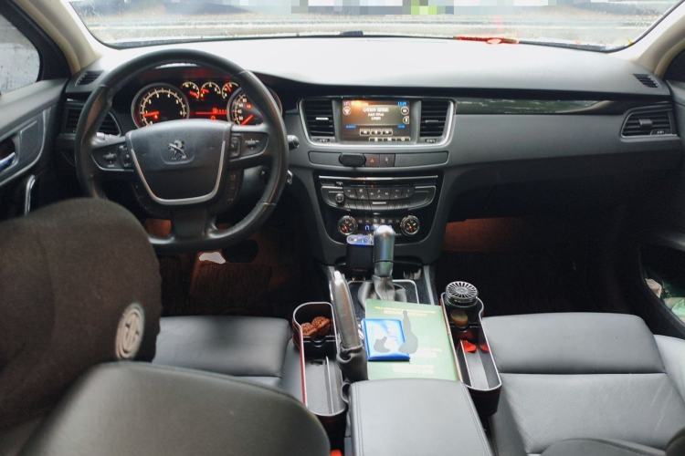 Used Peugeot 508 2012 2.0L Automatic Smart Enjoyment Version Center Console