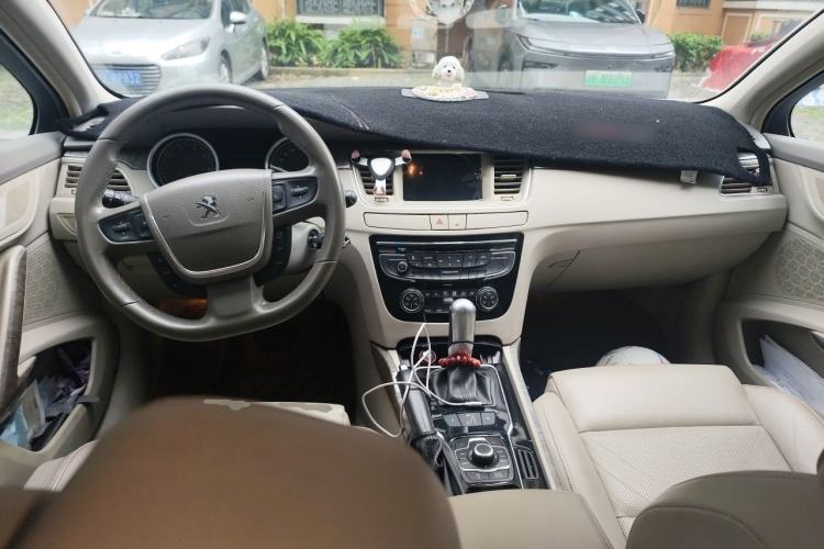 Used Peugeot 508 2012 2.0L Automatic Classic Edition Center Console