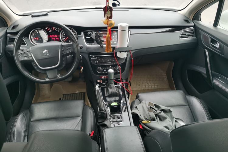 Used Peugeot 508 2012 2.0L Automatic Smart Enjoyment Version Center Console