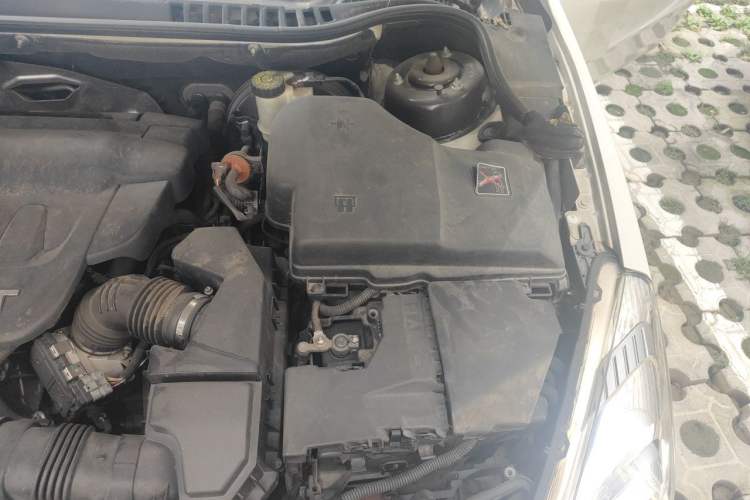 Used Peugeot 508 2012 2.0L Automatic Sunroof Classic Edition Engine Bay Left