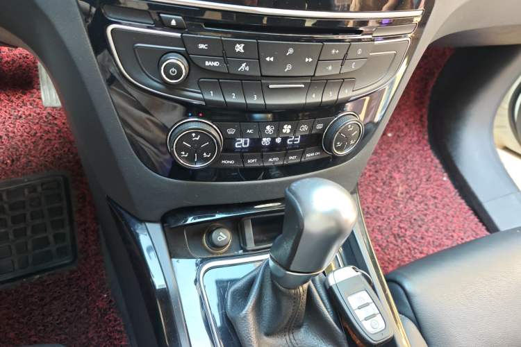 Used Peugeot 508 2012 2.0L Automatic Smart Enjoyment Version Gear Lever