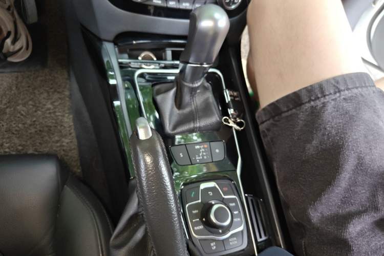 Used Peugeot 508 2012 2.3L Automatic Smart Edition Gear Lever