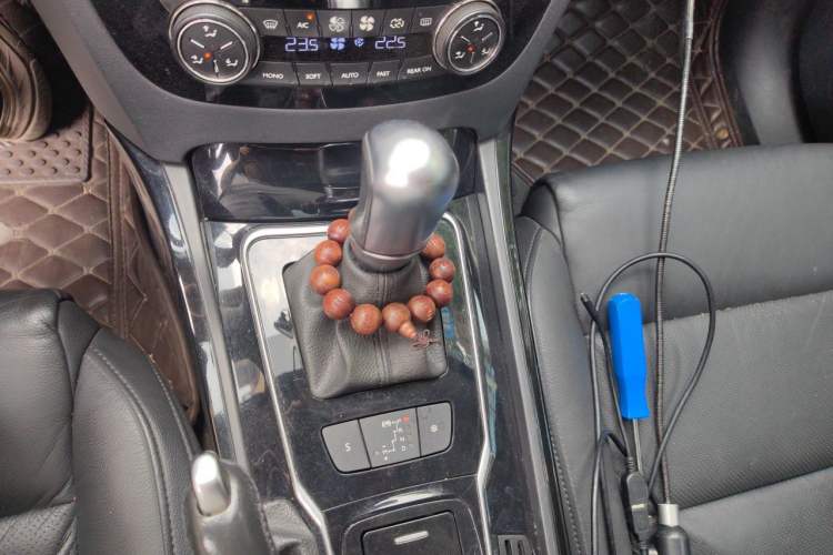 Used Peugeot 508 2012 2.0L Automatic Smart Enjoyment Version Gear Lever