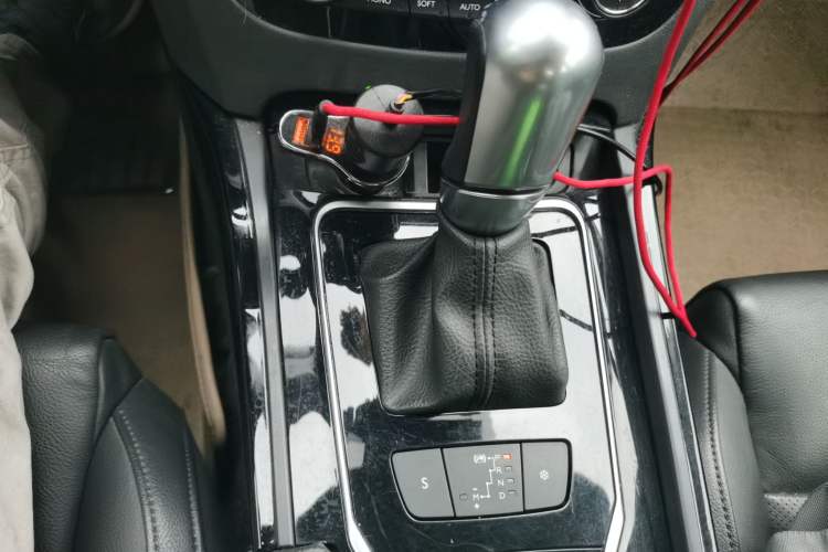 Used Peugeot 508 2012 2.0L Automatic Smart Enjoyment Version Gear Lever