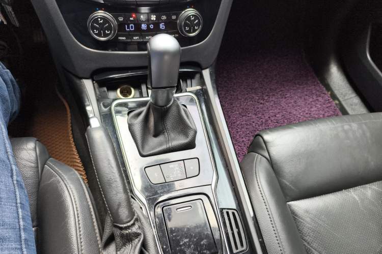 Used Peugeot 508 2012 2.0L Automatic Smart Enjoyment Version Gear Lever