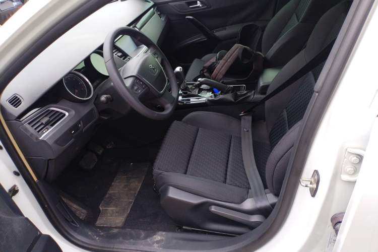 Used Peugeot 508 2012 2.0L Automatic Sunroof Classic Edition Left Front Seat