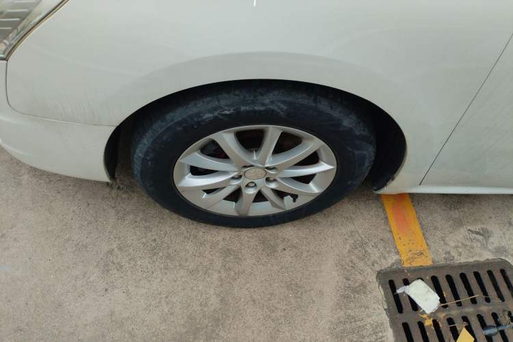 Used Peugeot 508 2012 2.0L Automatic Sunroof Classic Edition Left Front Wheel Hub
