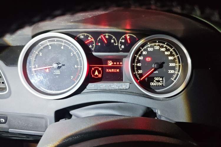 Used Peugeot 508 2012 2.0L Automatic Smart Enjoyment Version Odometer Close Up