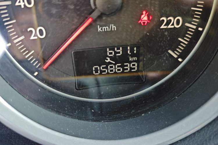 Used Peugeot 508 2012 2.0L Automatic Smart Enjoyment Version Odometer Close Up