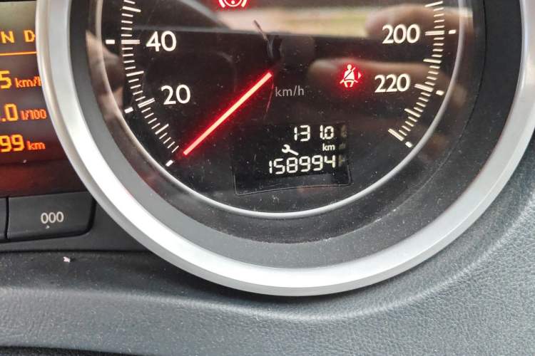Used Peugeot 508 2012 2.0L Automatic Luxury Edition Odometer Close Up