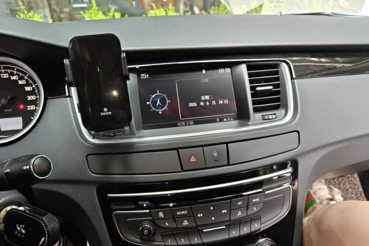 Used Peugeot 508 2012 2.3L Automatic Smart Edition Odometer Close Up