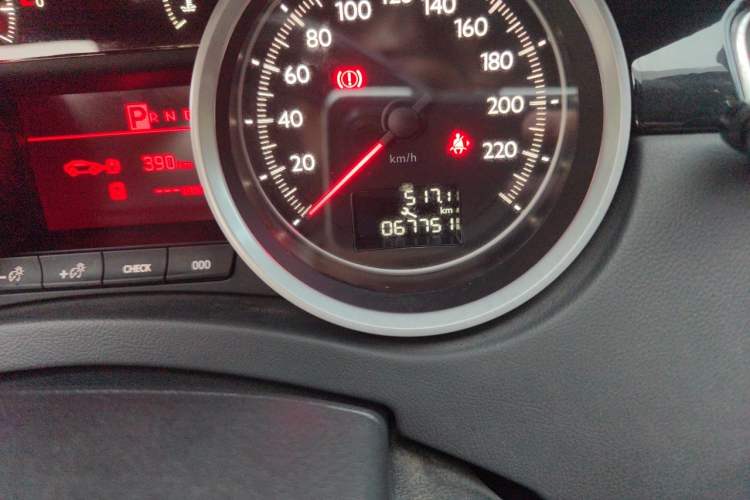 Used Peugeot 508 2012 2.0L Automatic Sunroof Classic Edition Odometer Close Up