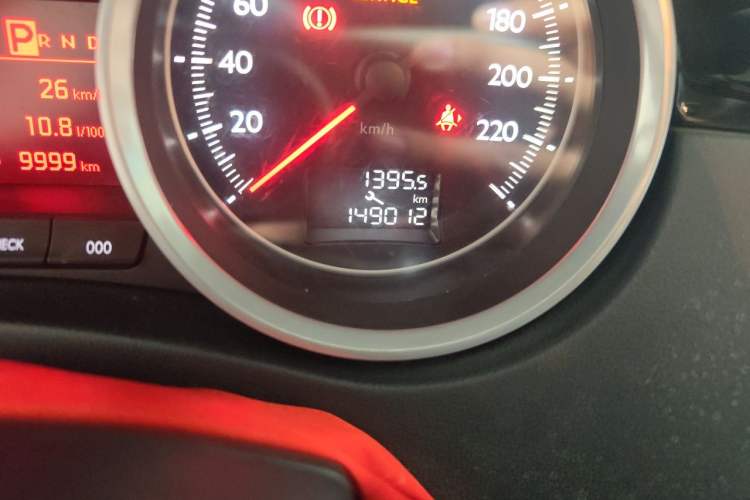 Used Peugeot 508 2012 2.0L Automatic Smart Enjoyment Version Odometer Close Up