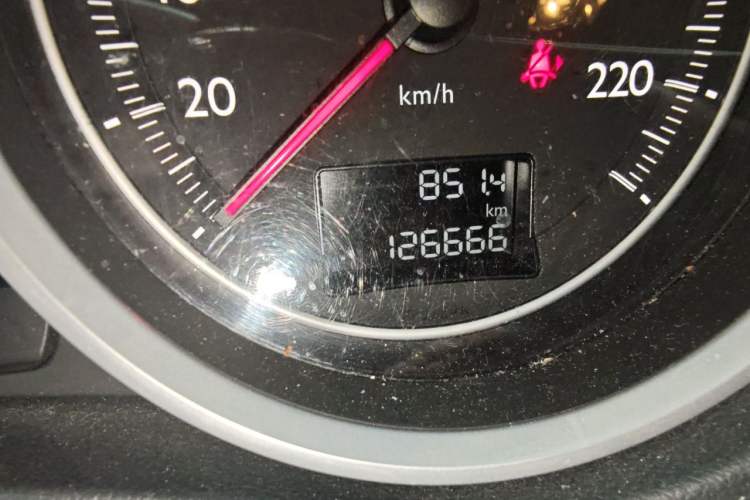 Used Peugeot 508 2012 2.3L Automatic Smart Edition Odometer Close Up