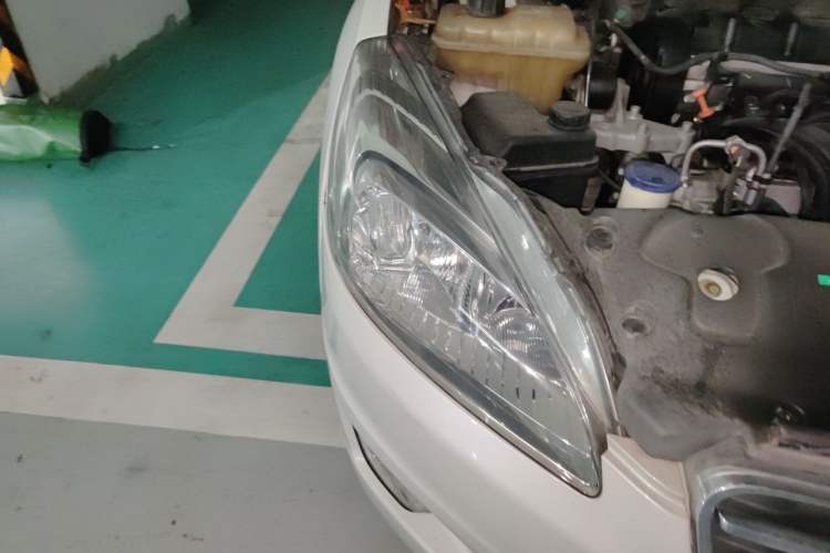 Used Peugeot 508 2012 2.0L Automatic Sunroof Classic Edition Right Front Headlight
