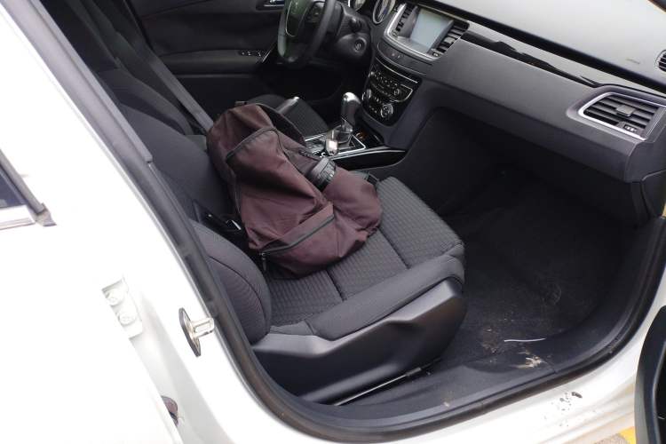 Used Peugeot 508 2012 2.0L Automatic Sunroof Classic Edition Right Front Seat