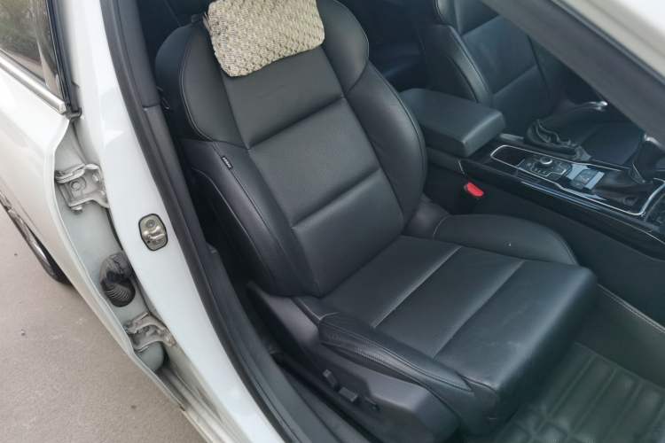 Used Peugeot 508 2012 2.0L Automatic Luxury Edition Right Front Seat