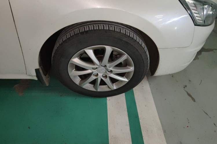 Used Peugeot 508 2012 2.0L Automatic Sunroof Classic Edition Right Front Wheel Hub