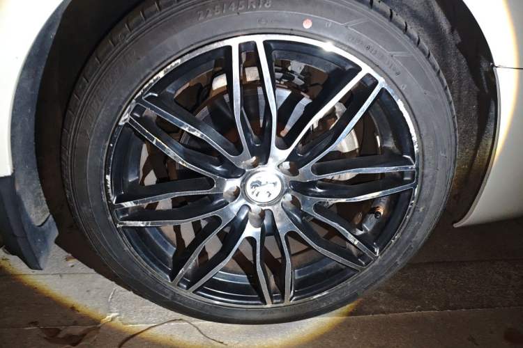 Used Peugeot 508 2012 2.0L Automatic Smart Enjoyment Version Right Front Wheel Hub