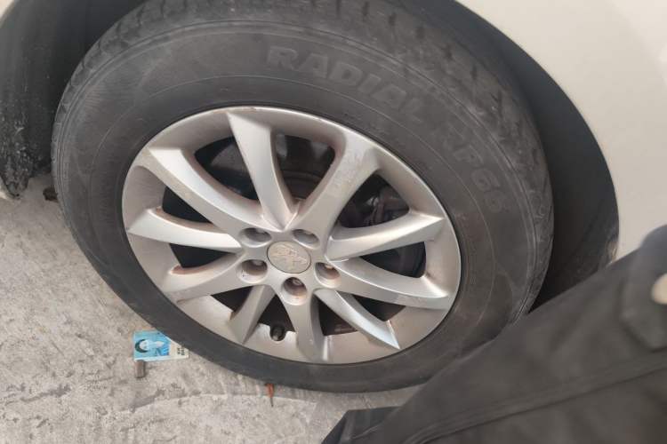 Used Peugeot 508 2012 2.0L Automatic Sunroof Classic Edition Right Front Wheel Hub