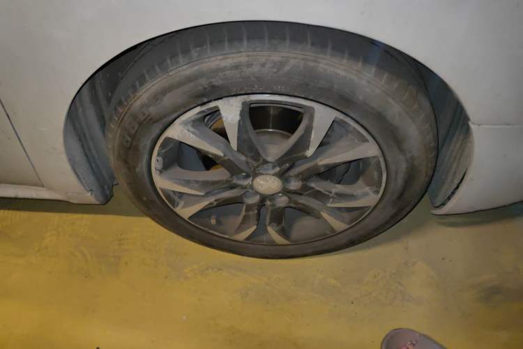 Used Peugeot 508 2012 2.0L Automatic Smart Enjoyment Version Right Front Wheel Hub