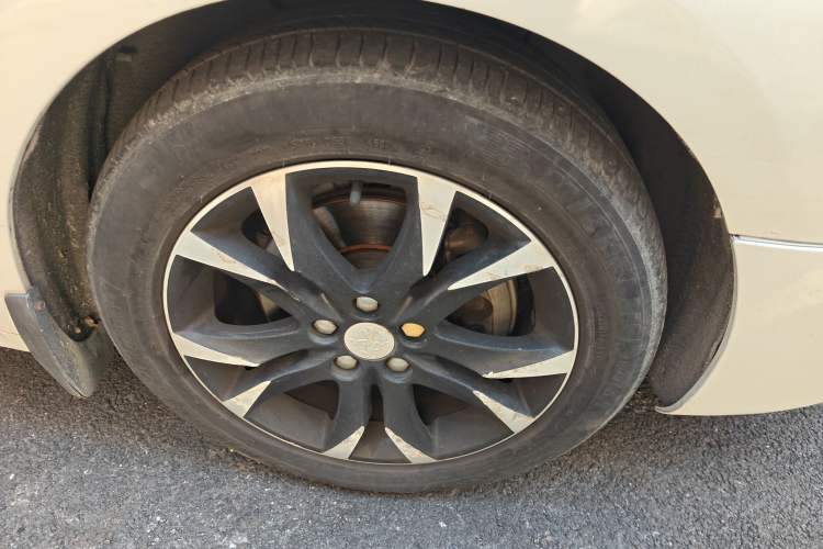 Used Peugeot 508 2012 2.0L Automatic Smart Enjoyment Version Right Front Wheel Hub