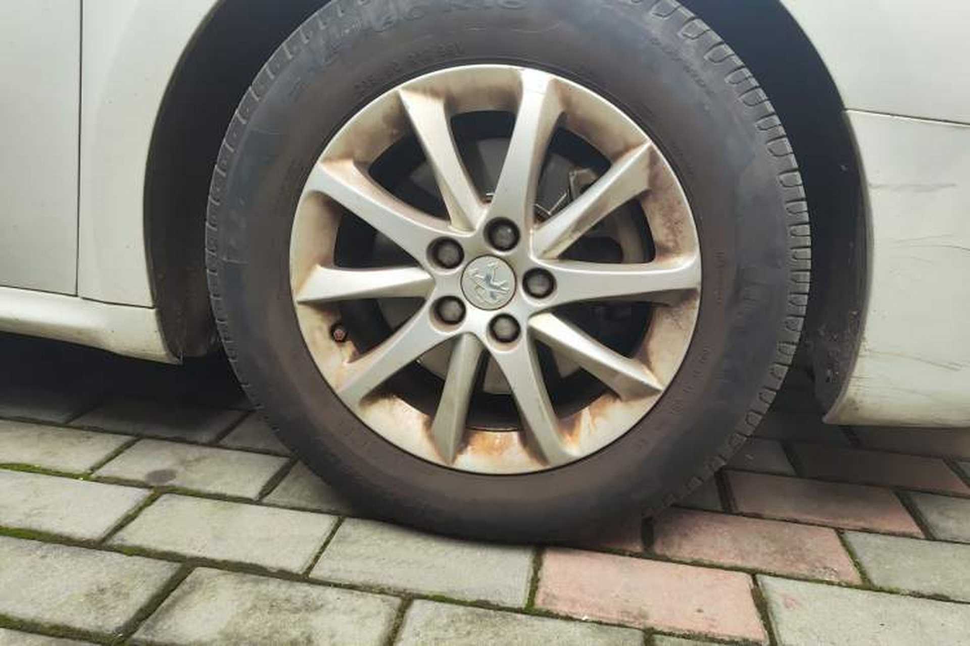 Used Peugeot 508 2012 2.0L Automatic Sunroof Classic Edition Right Front Wheel Hub