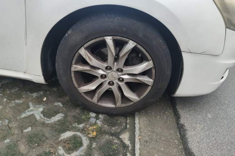Used Peugeot 508 2012 2.0L Automatic Classic Edition Right Front Wheel Hub
