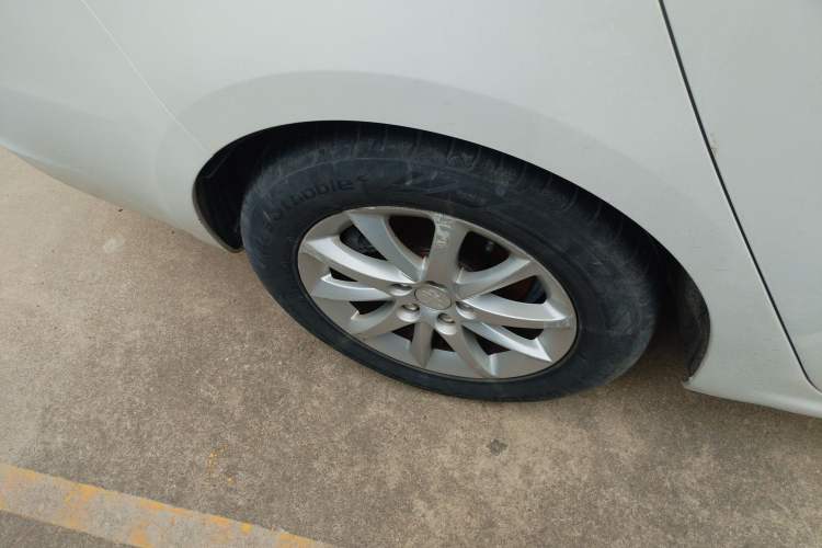 Used Peugeot 508 2012 2.0L Automatic Sunroof Classic Edition Right Rear Wheel Hub
