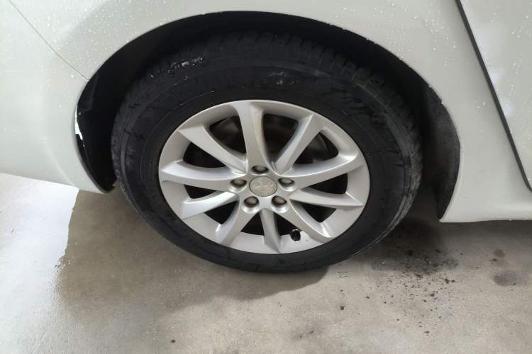 Used Peugeot 508 2012 2.0L Automatic Sunroof Classic Edition Right Rear Wheel Hub