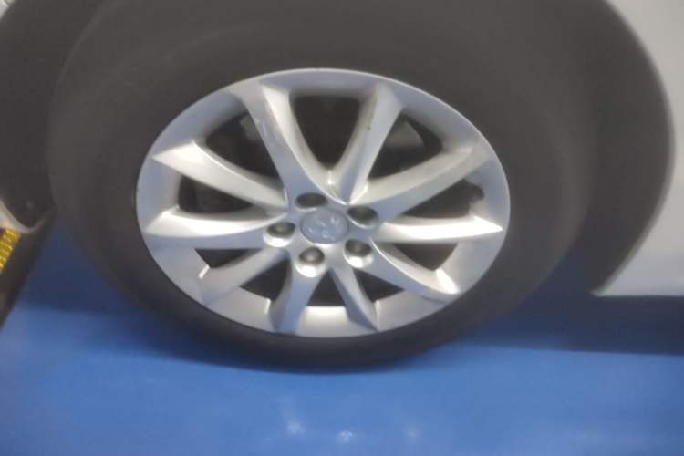 Used Peugeot 508 2012 2.0L Automatic Sunroof Classic Edition Right Rear Wheel Hub