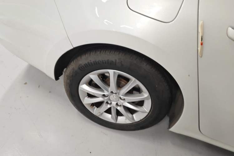 Used Peugeot 508 2012 2.0L Automatic Sunroof Classic Edition Right Rear Wheel Hub