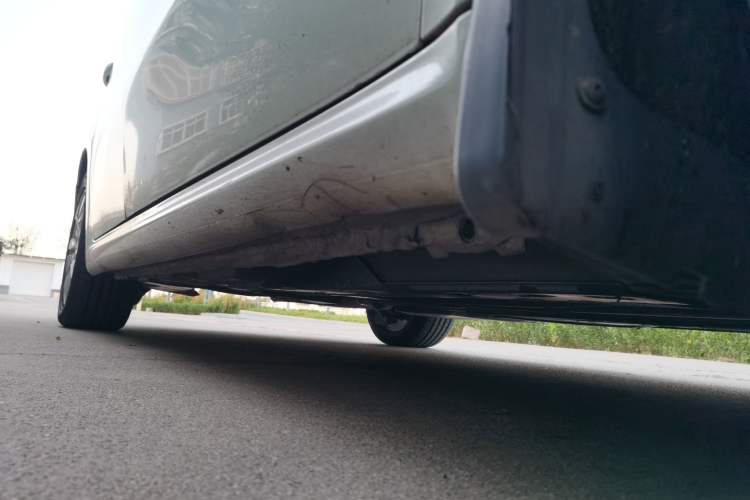 Used Peugeot 508 2012 2.0L Automatic Luxury Edition Right Side Sill