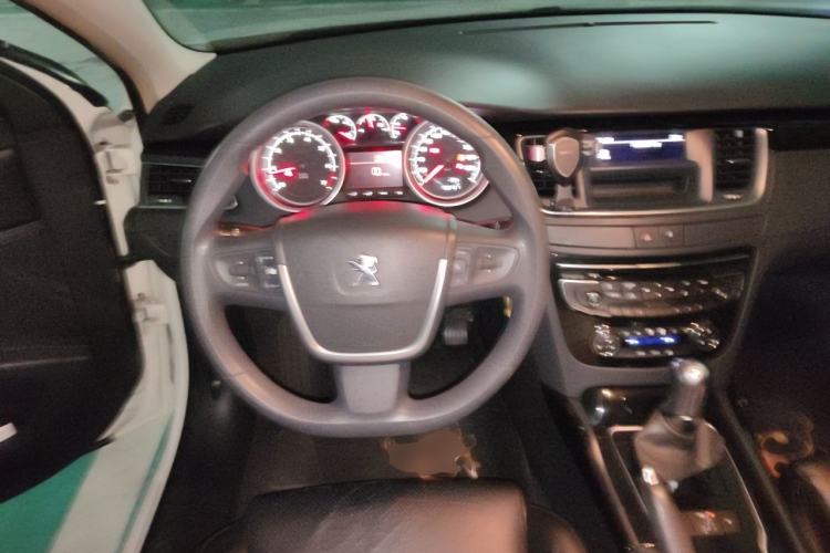 Used Peugeot 508 2012 2.0L Automatic Sunroof Classic Edition Steering Wheel