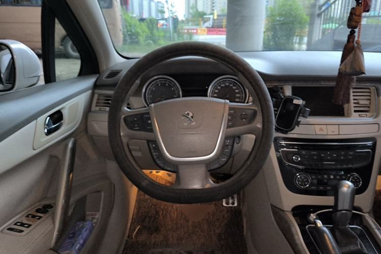 Used Peugeot 508 2012 2.0L Automatic Luxury Edition Steering Wheel