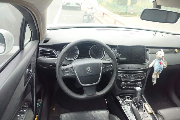Used Peugeot 508 2012 2.0L Automatic Sunroof Classic Edition Steering Wheel