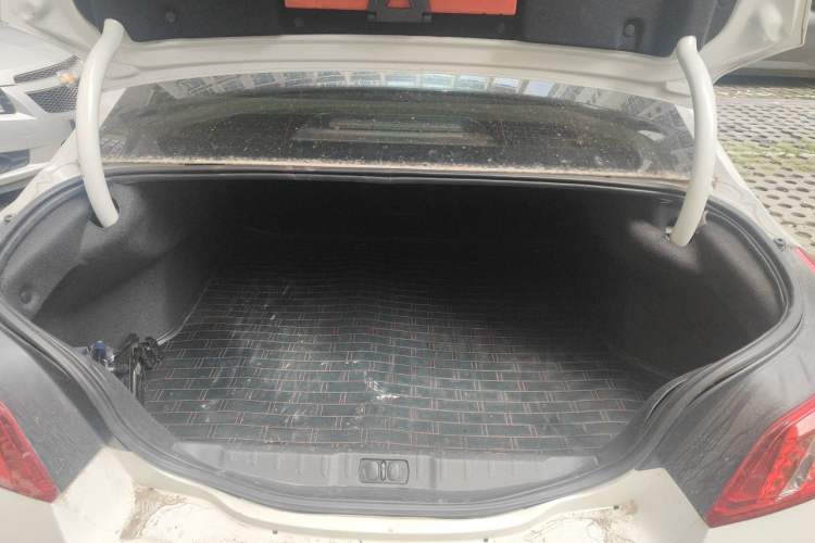 Used Peugeot 508 2012 2.0L Automatic Sunroof Classic Edition Trunk