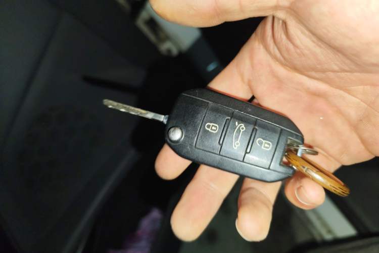 Used Peugeot 508 2012 2.0L Automatic Luxury Edition Vehicle Key