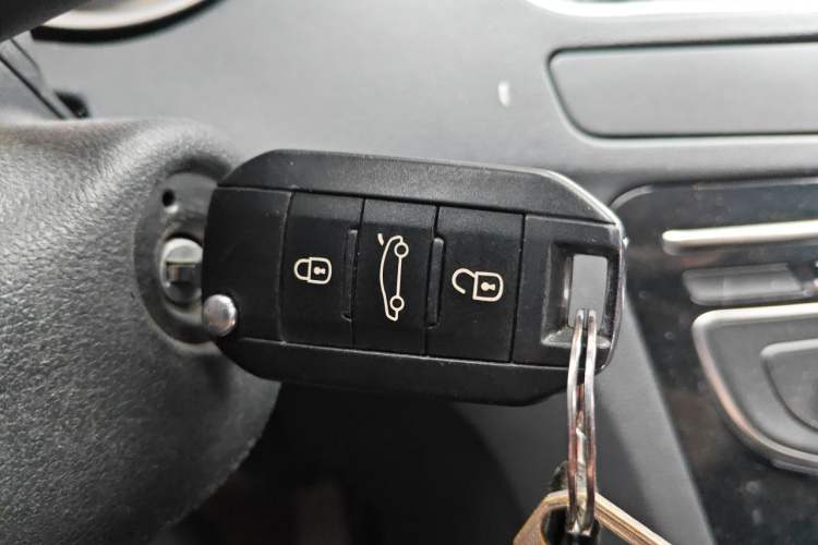 Used Peugeot 508 2012 2.0L Automatic Luxury Edition Vehicle Key
